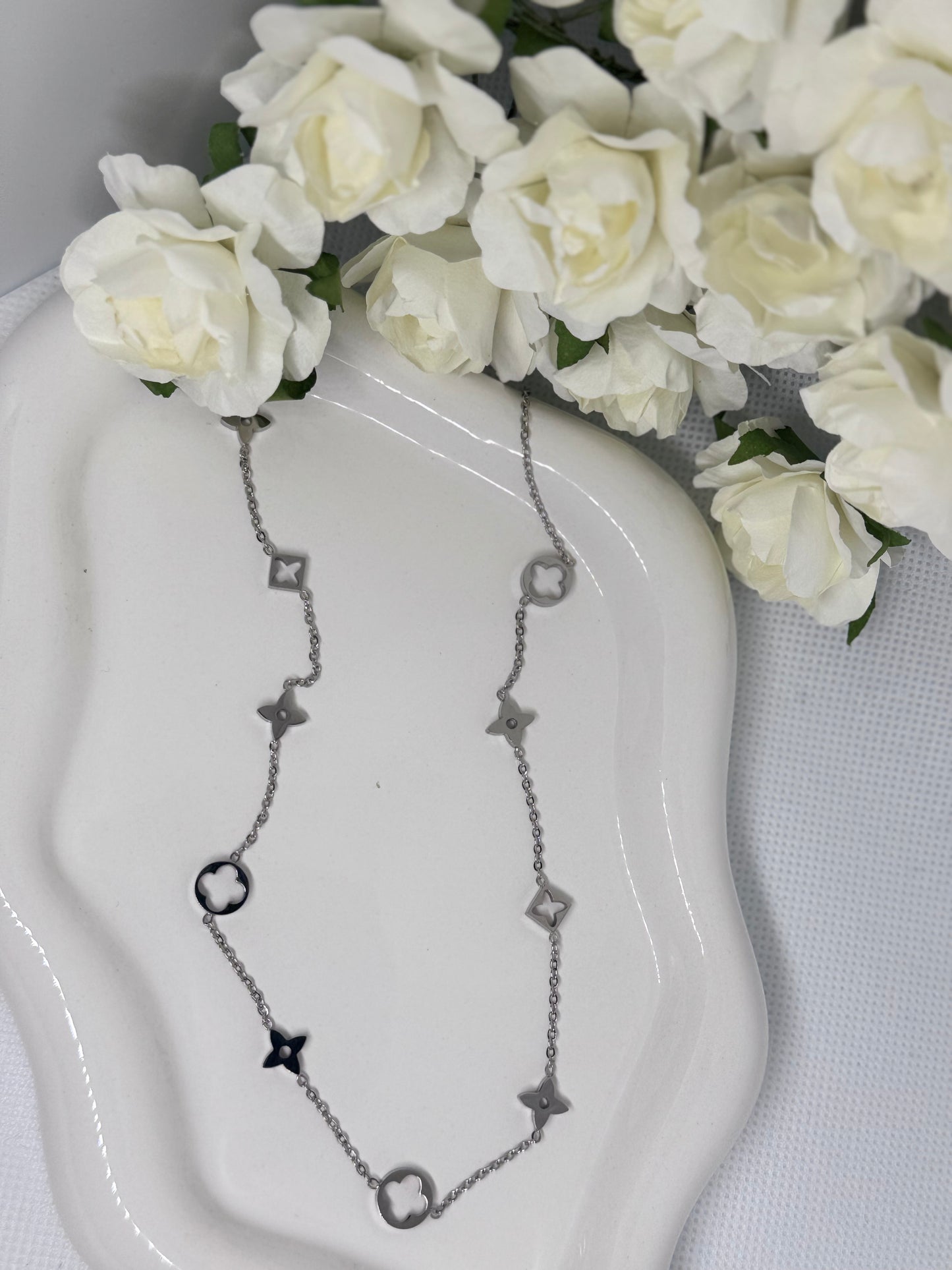 Collier Mira