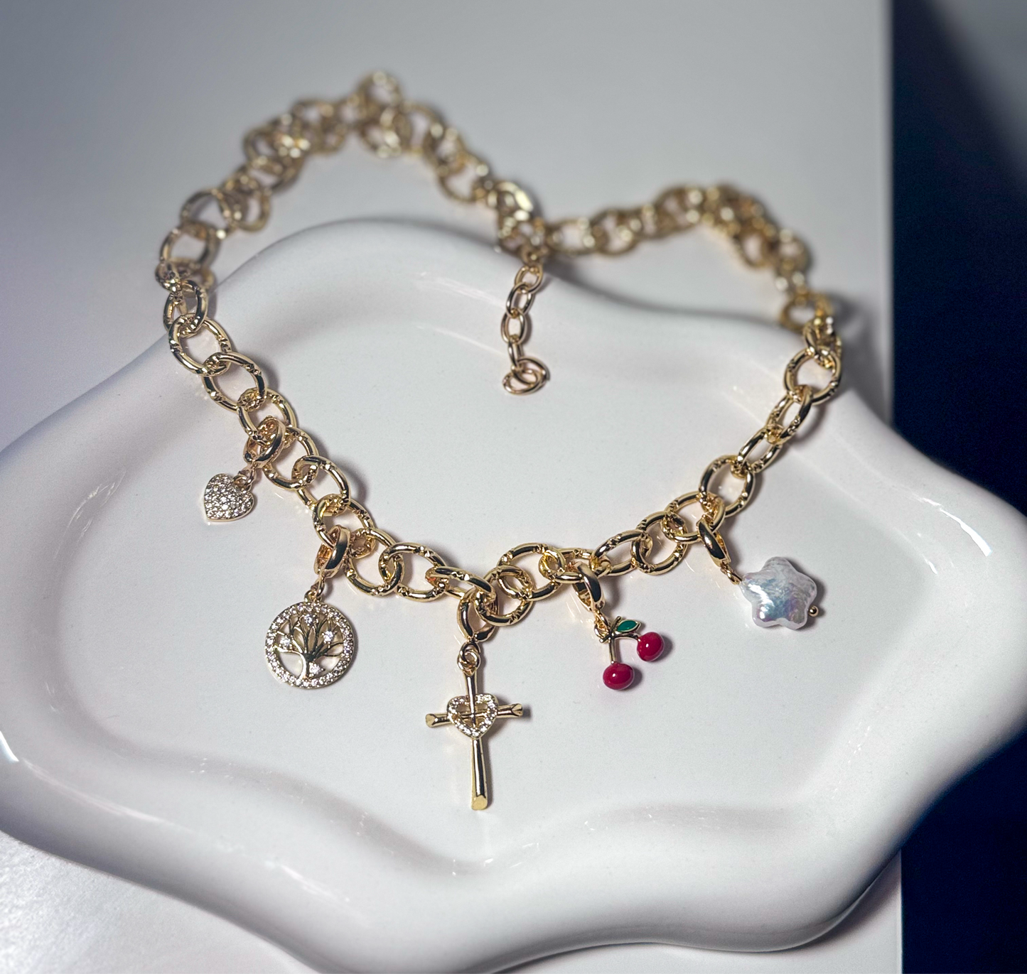 Collier Cynthia