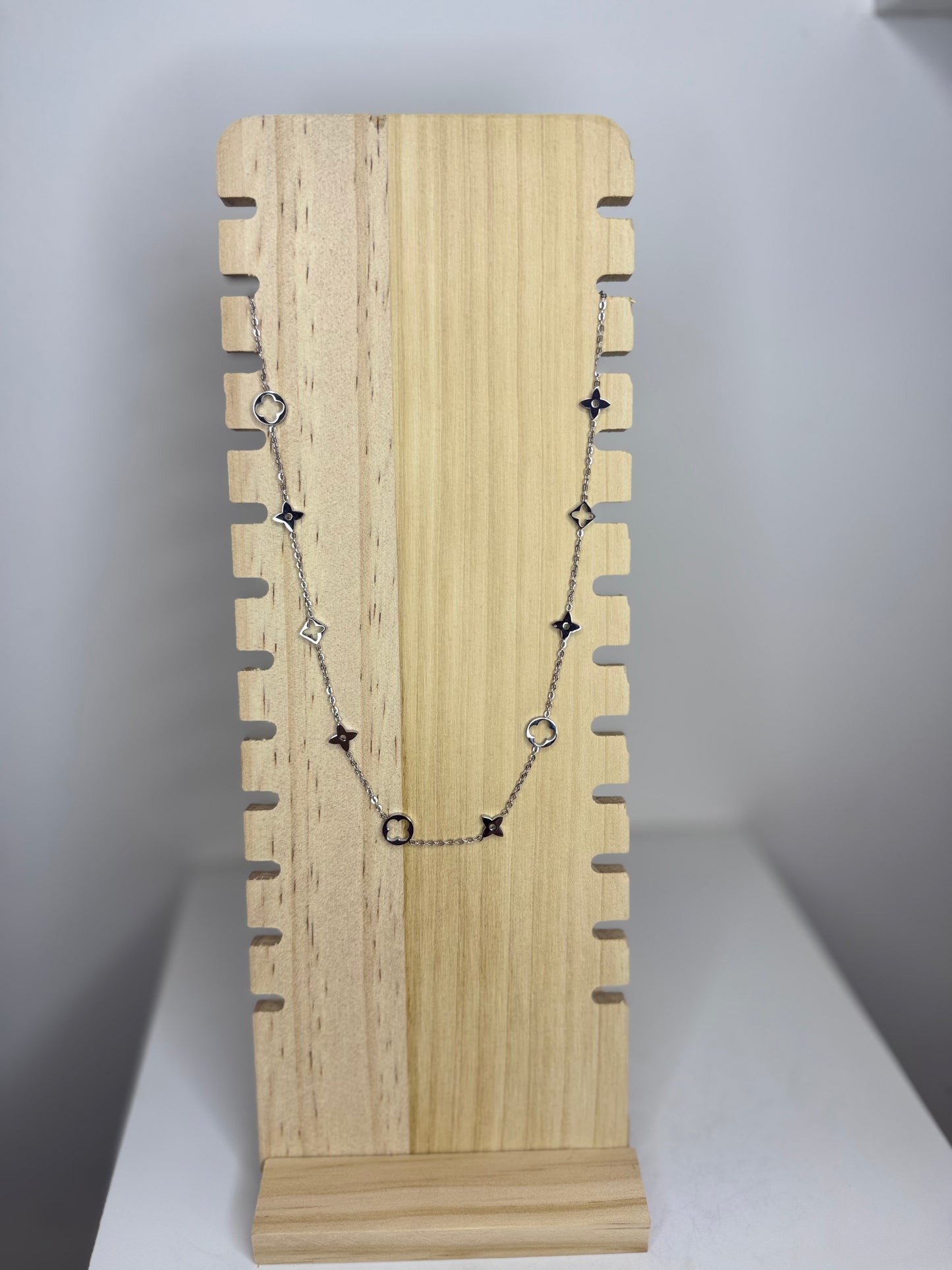 Collier Mira
