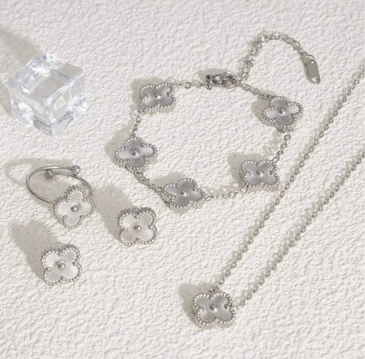 Collier Kyriel