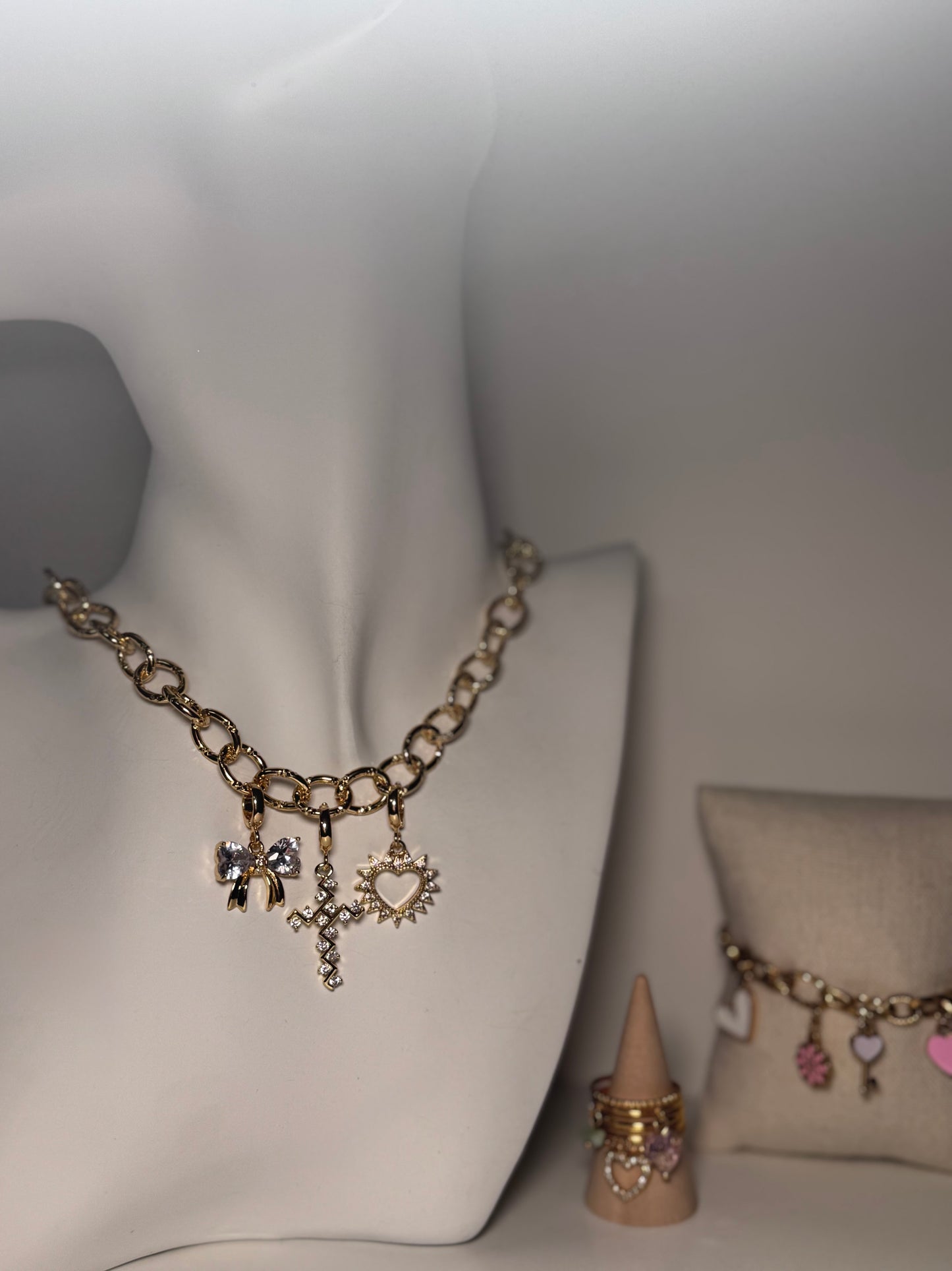 Collier Elyna