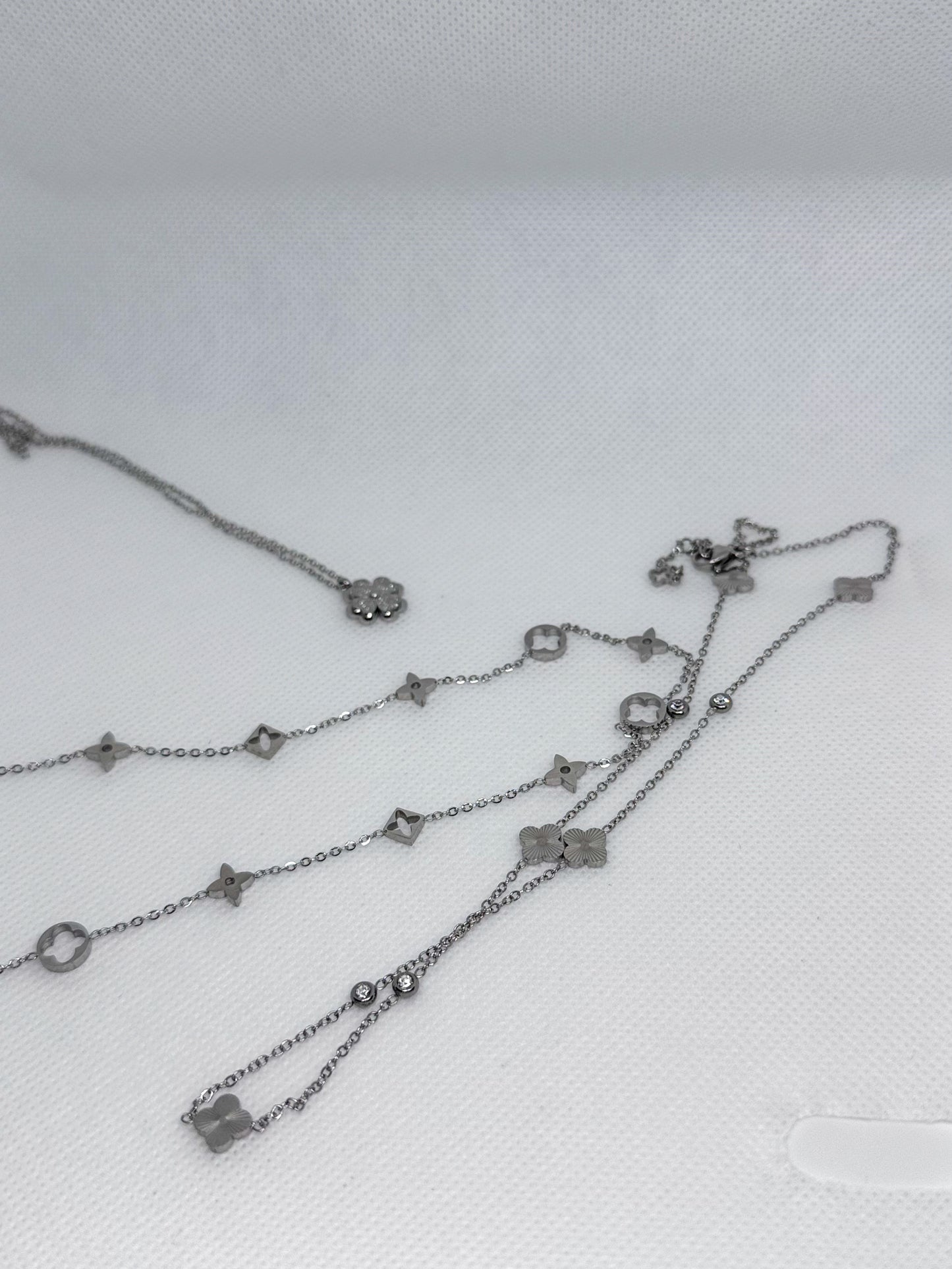 Collier Mira