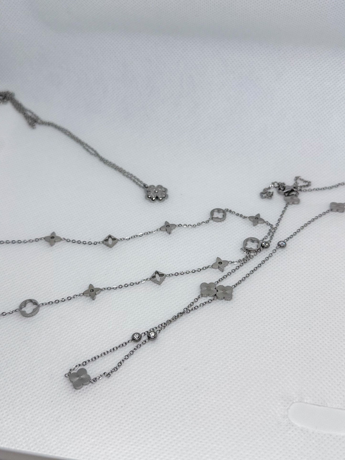 Collier Mira